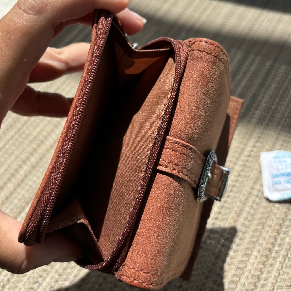 Wallet - Picture 4 of 6